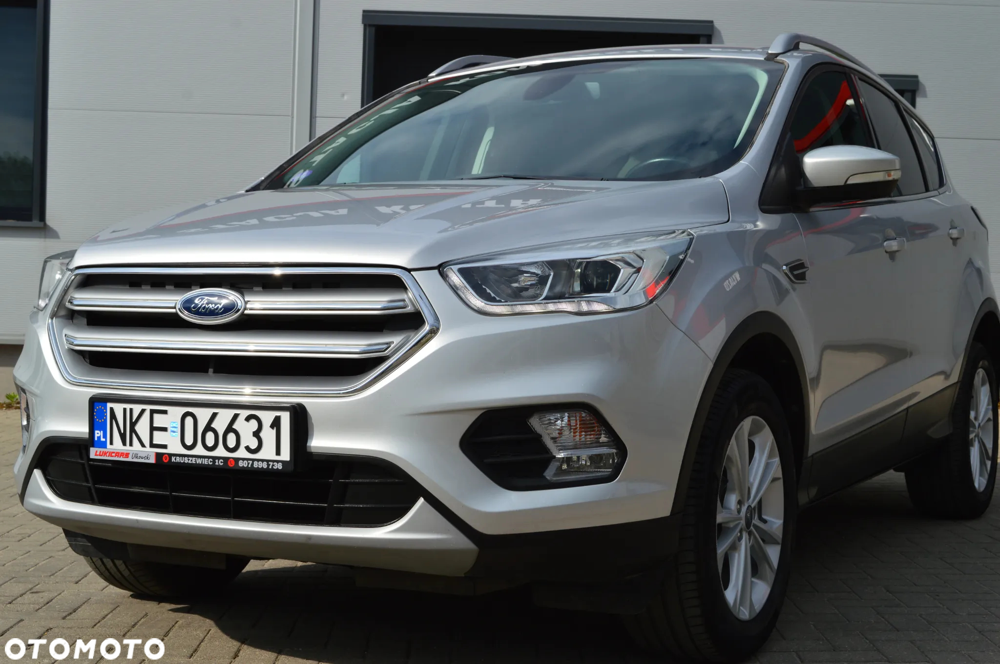 Ford Kuga 1.5 EcoBoost 2x4 Titanium - 3