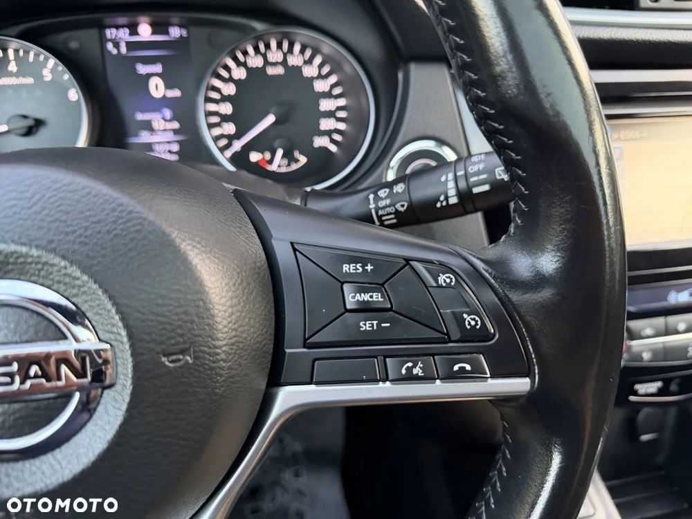 Nissan Qashqai 1.6 DIG-T Tekna+ - 27