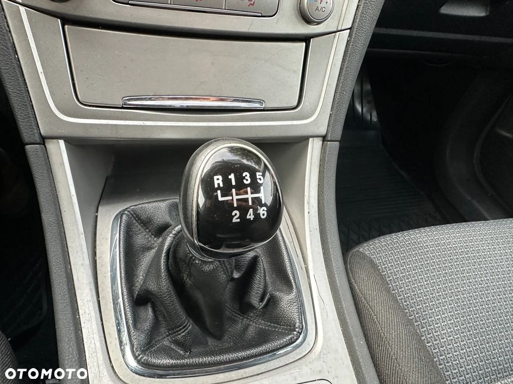 Ford Mondeo SW 2.0 TDCi Trend - 22