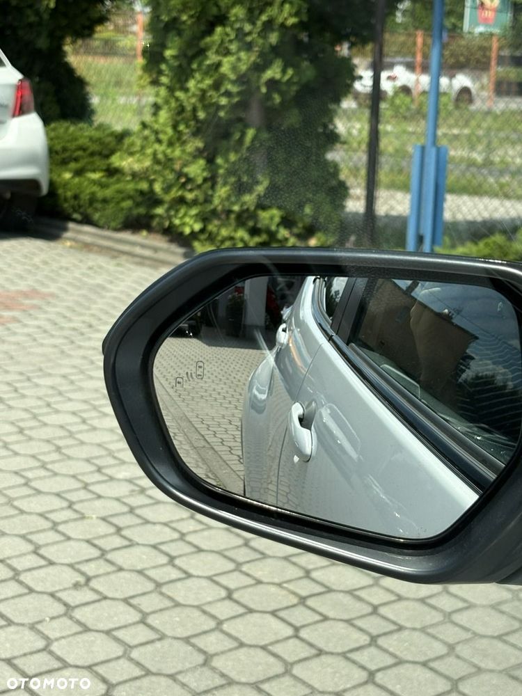 Toyota Yaris - 36
