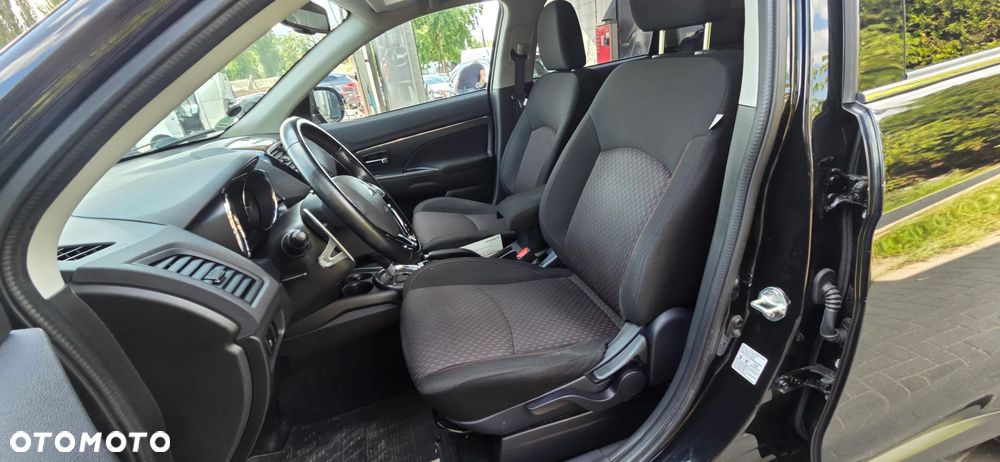 Mitsubishi ASX 2.2 DI-D 4WD Automatik Top - 32