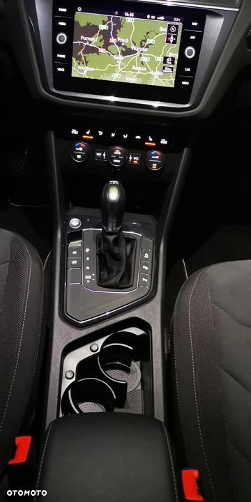 Volkswagen Tiguan - 10