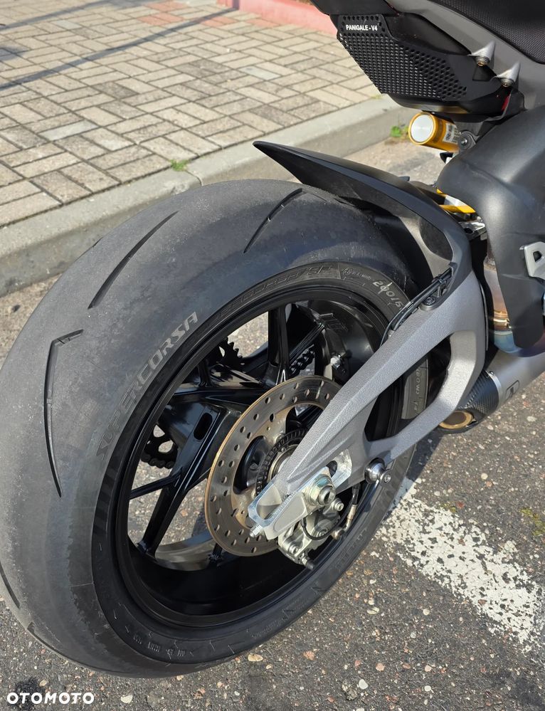 Ducati Panigale V4 - 8