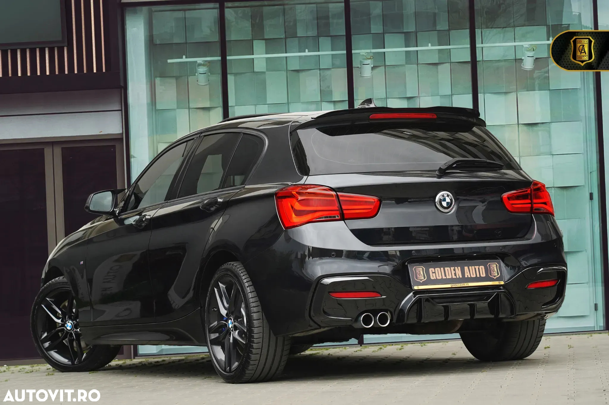 BMW Seria 1 120d xDrive Aut. Edition M Sport Shadow - 11
