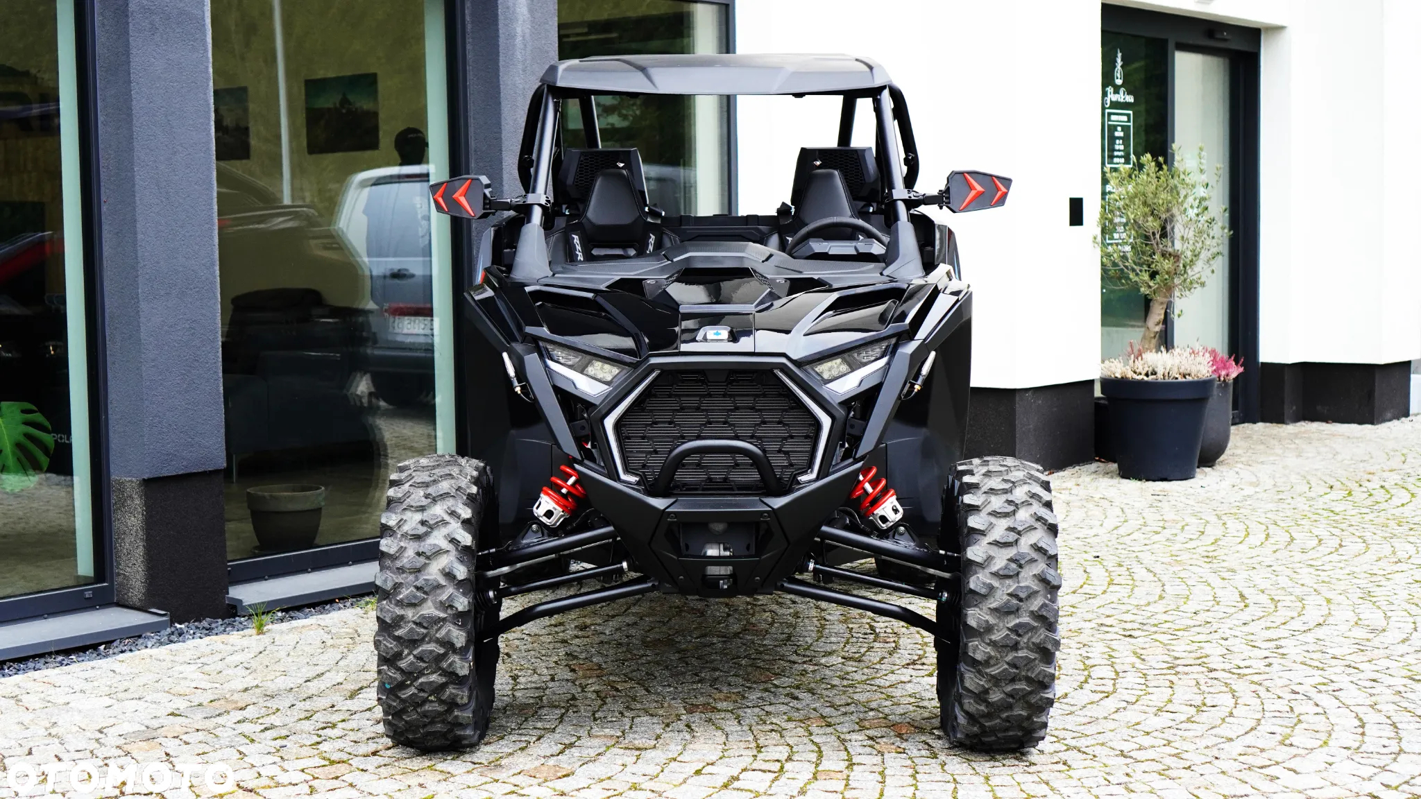 Polaris RZR