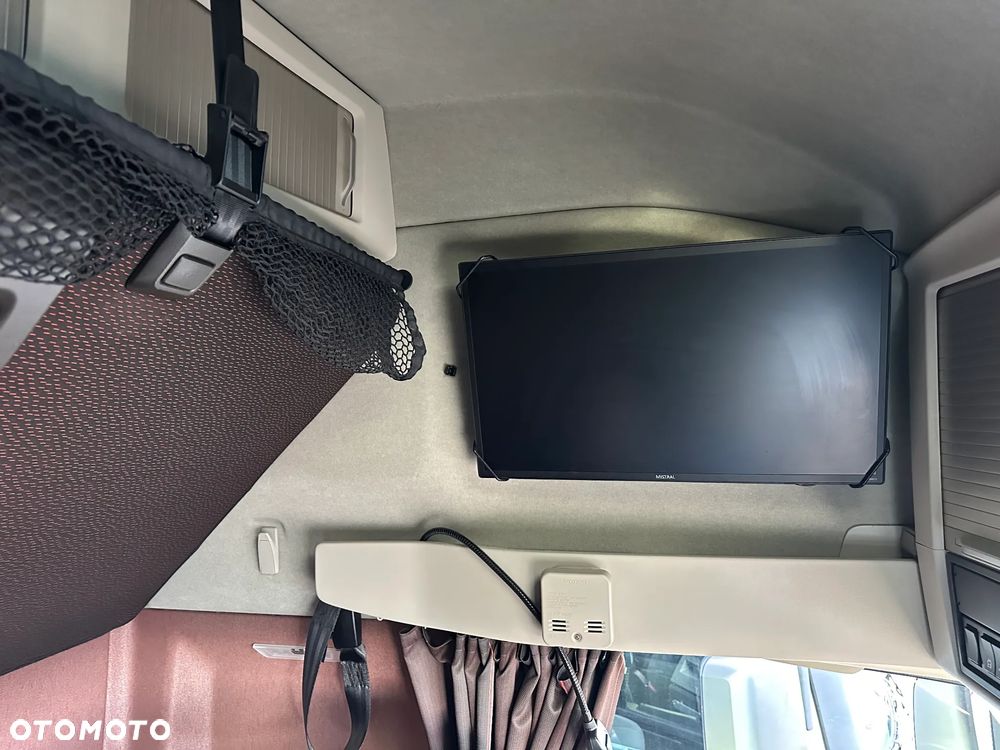 Volvo 2023 FH16 750KM 4x2 Globetrotter XL!!! - 7