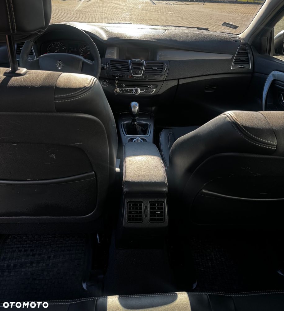 Renault Laguna 2.0 dCi Tech Run - 16