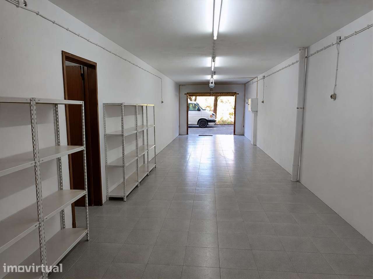BOX FECHADA 56 m² - 3 VIATURAS  - POTENCIAL ARMAZÉM - Grande imagem: 5/8
