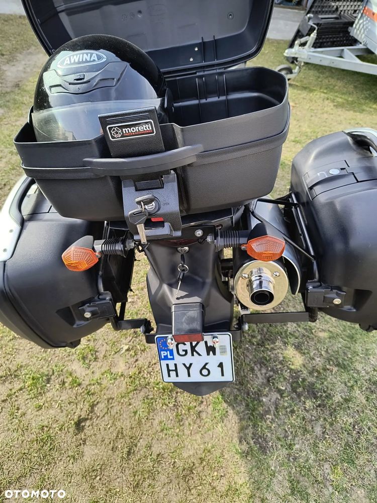 Suzuki V-STROM - 4