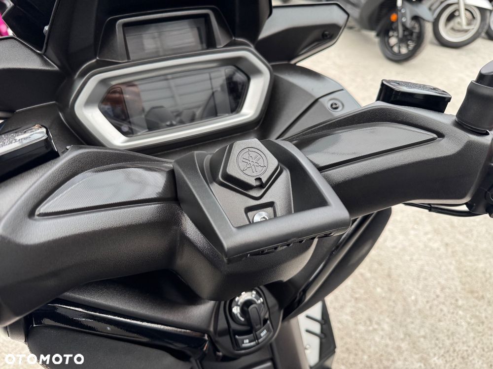 Yamaha X-max - 21