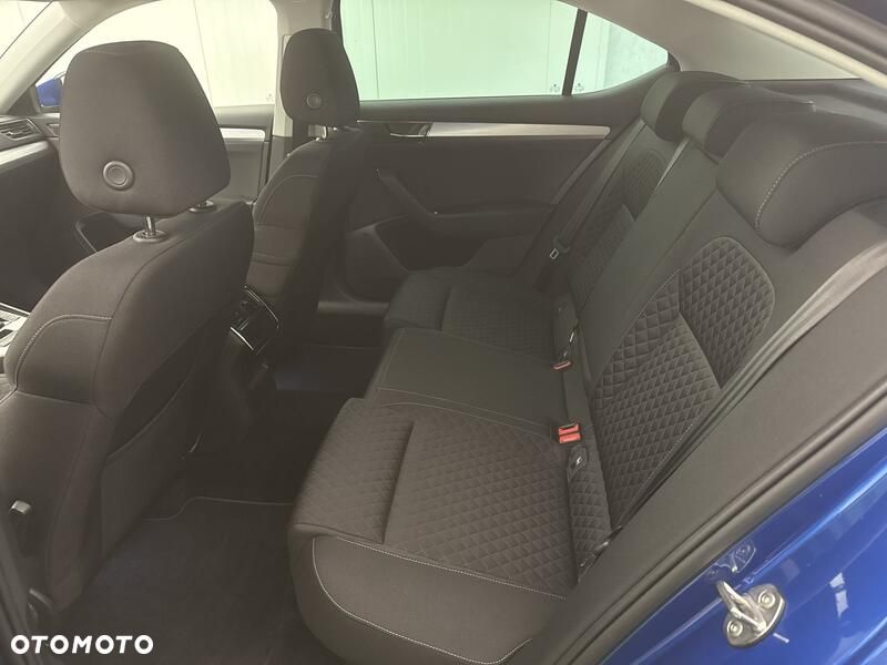 Skoda Superb 1.5 TSI Ambition DSG - 22