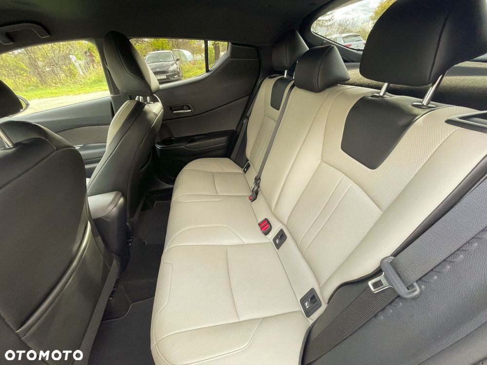 Toyota C-HR 2.0 Hybrid Executive - 10