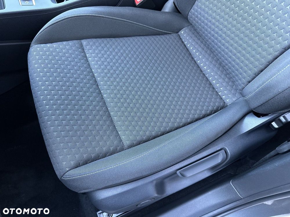 Volkswagen T-Roc - 12