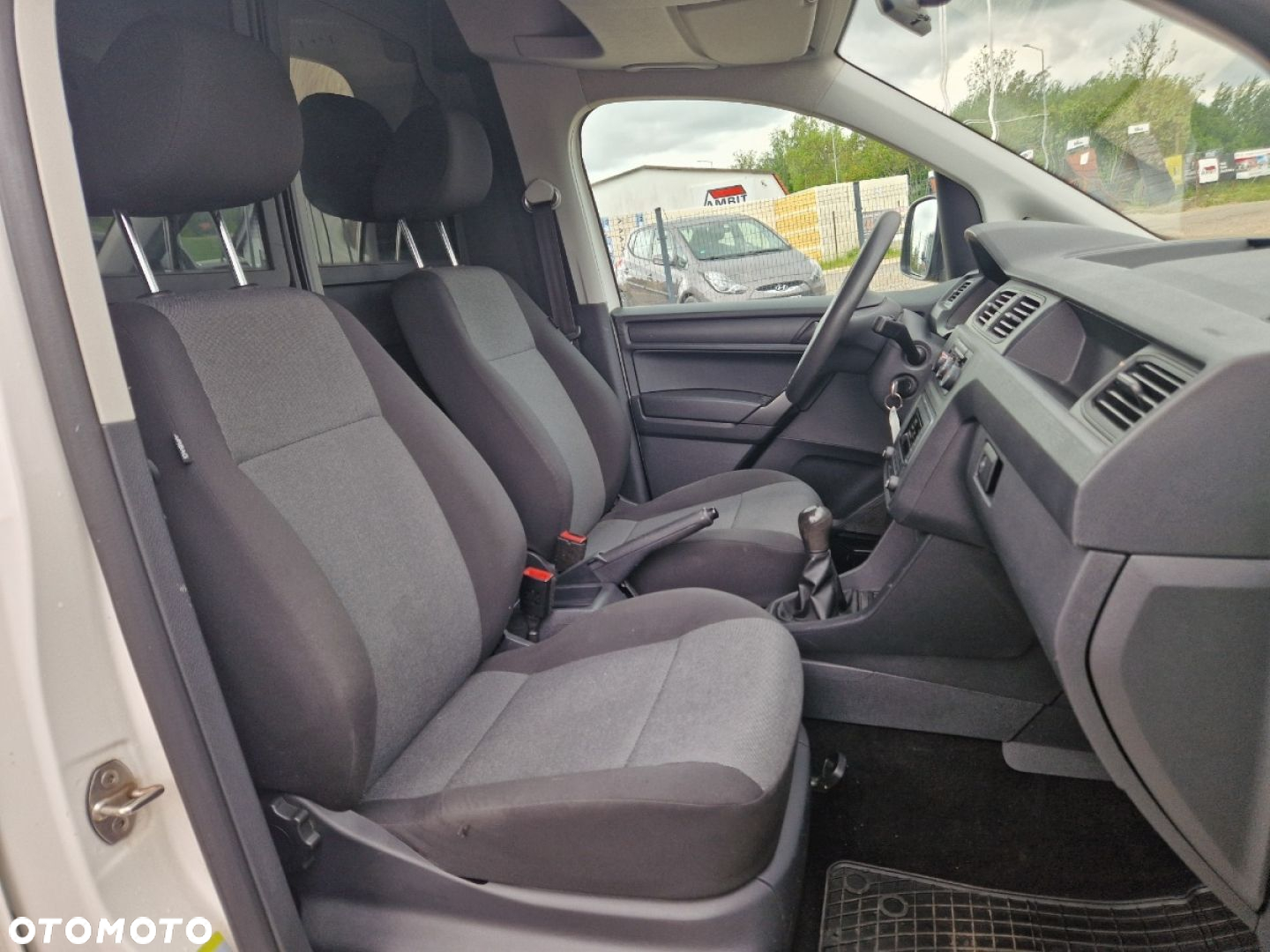 Volkswagen Caddy - 16