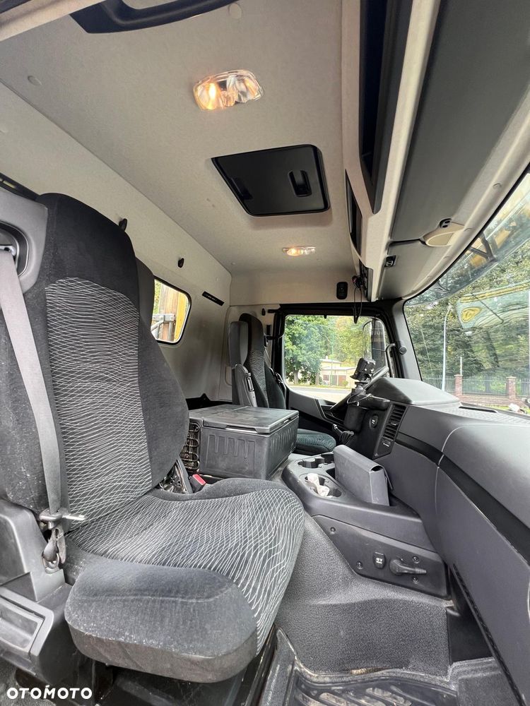 Mercedes-Benz 4145 AROCS wywrotka 8x6, 3-str. MEILLER, BORDMATIC, 215 t.km., 34 t.DMC - 21