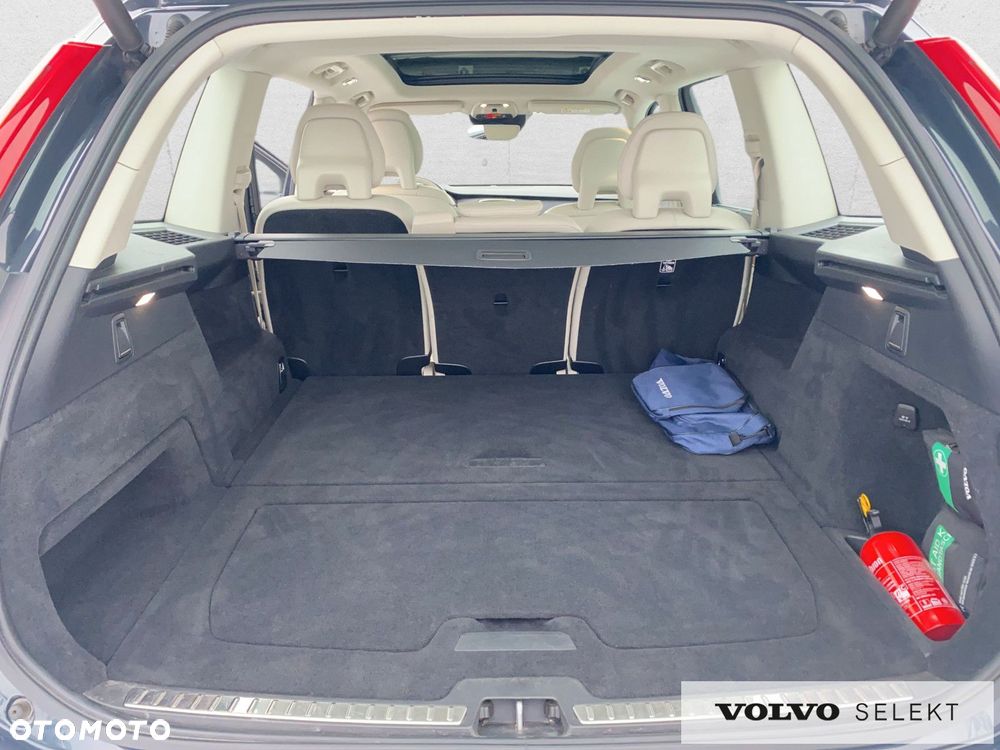 Volvo XC 90 - 17