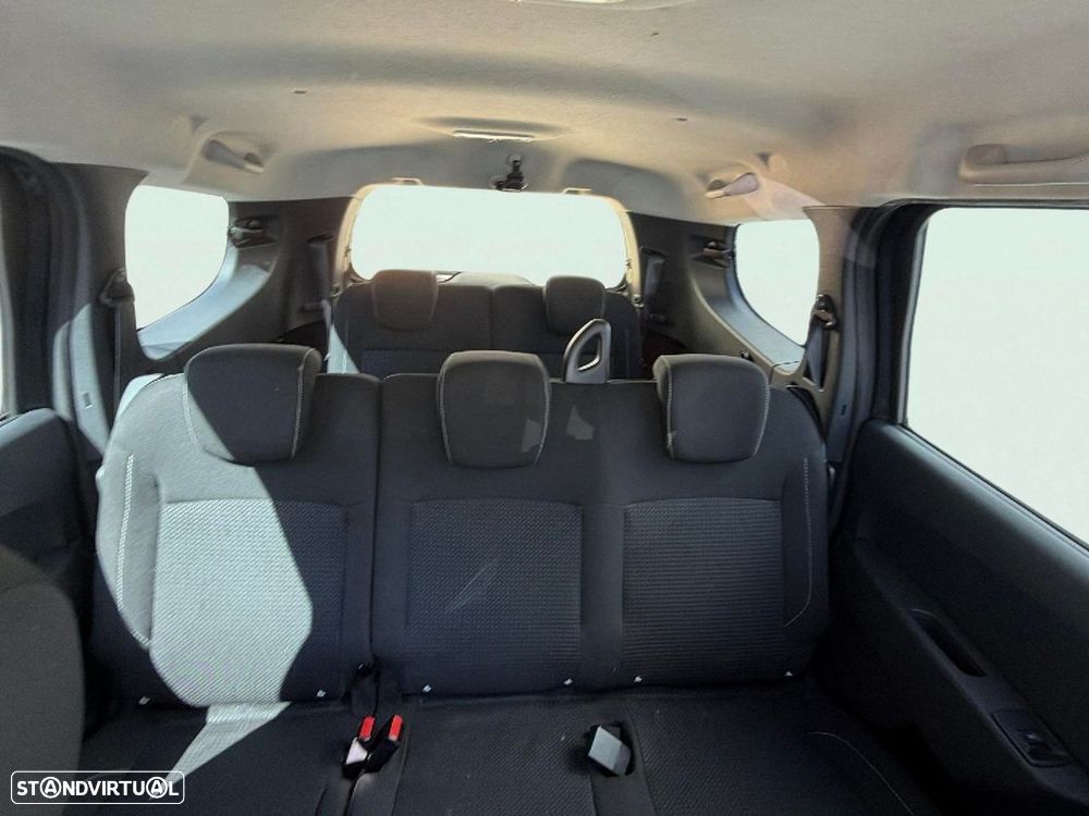 Dacia Lodgy 1.2 TCe Confort 7L - 17