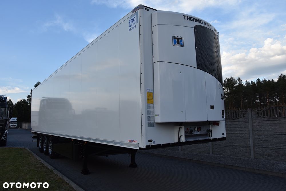 Schmitz Cargobull CHŁODNIA THERMOKING SLX PRZEBIEG 90 TYS KM / 4 RYGLE / OŚ PODNOSZONA / PALECIARA / ELEKTRYKA / STAN IDELNY JAK NOWY ! - 1