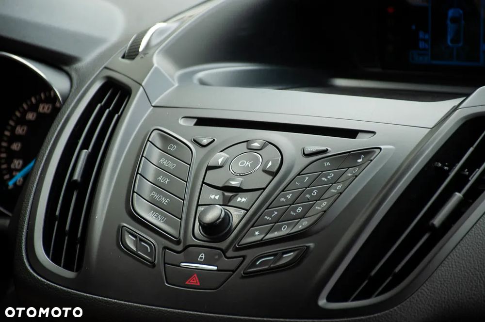 Ford Kuga 2.0 TDCi 4x4 Titanium - 25