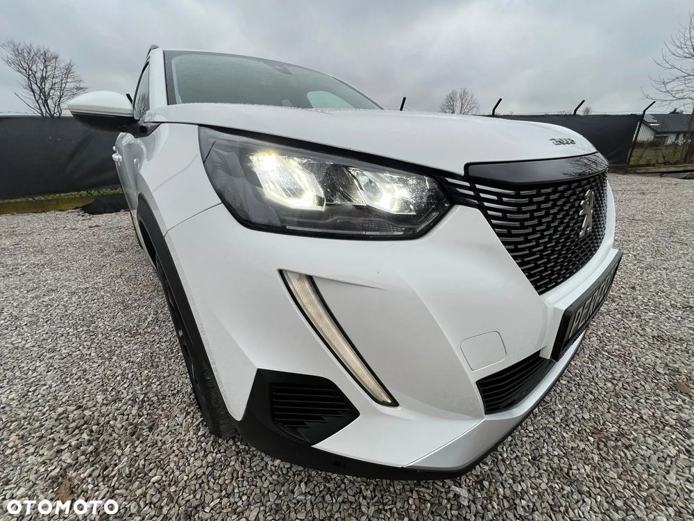 Peugeot 2008 1.5 BlueHDi Allure S&S EAT8 - 17