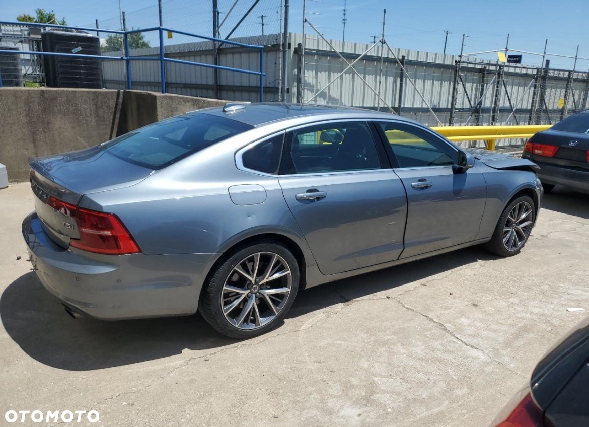 Volvo S90 - 3