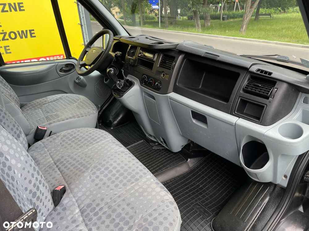 Ford Transit 280S GLX Tourneo - 26