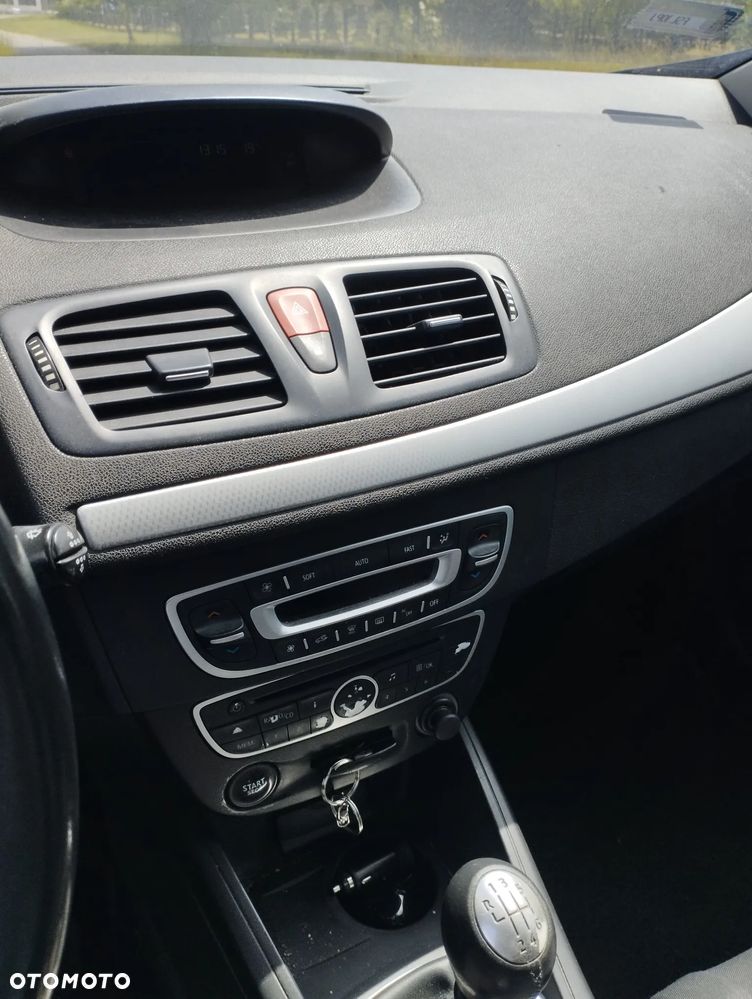 Renault Megane 1.6 16V Authentique - 4