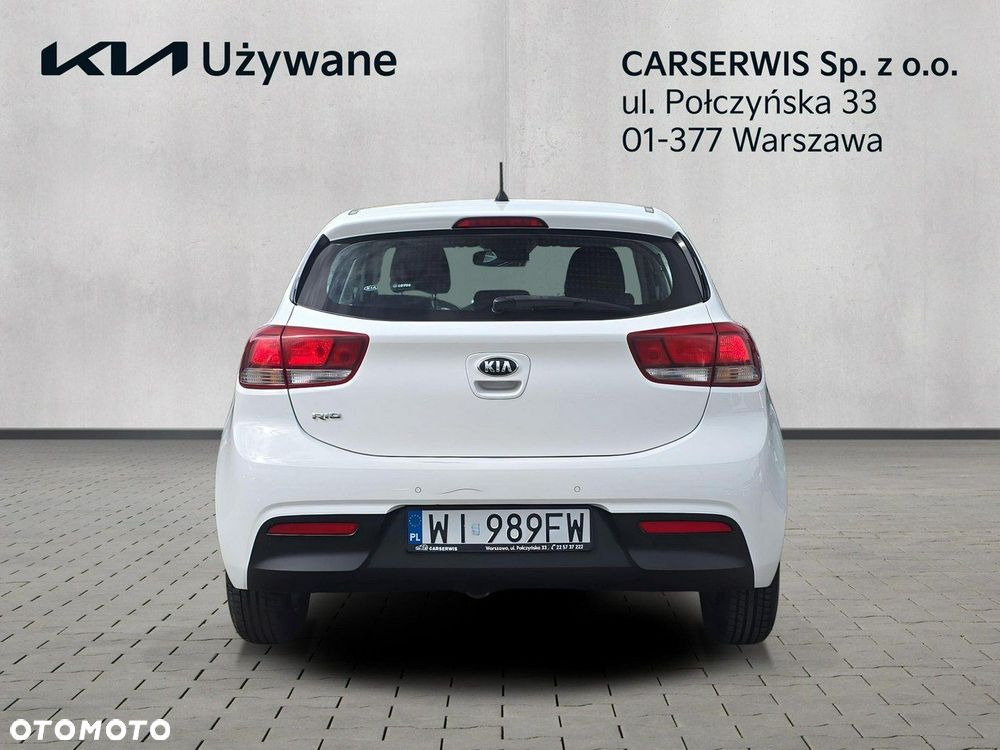 Kia Rio - 4