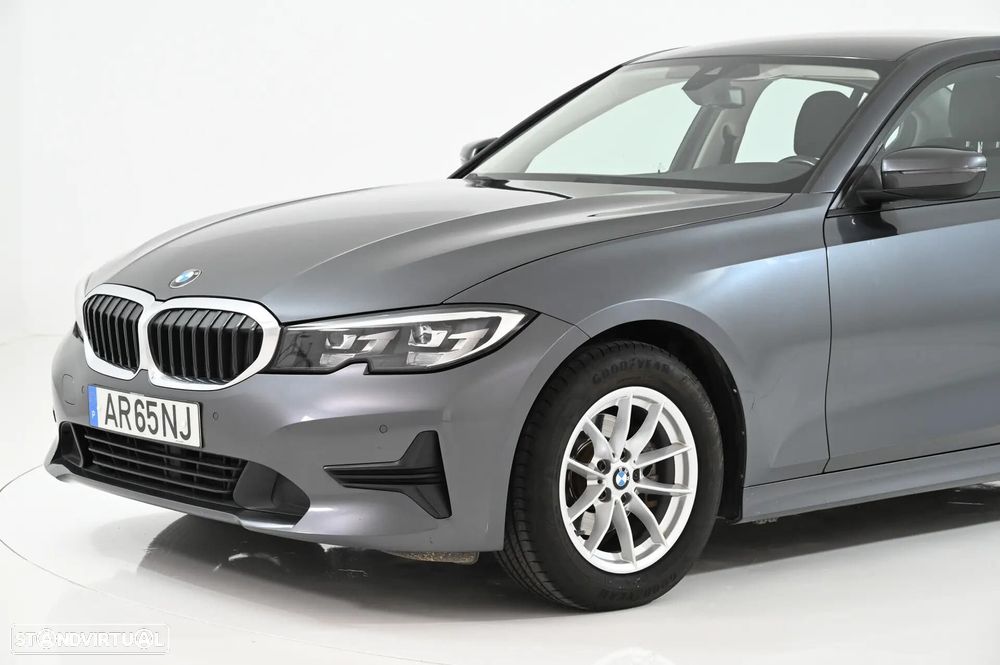 BMW 318 d Auto - 12
