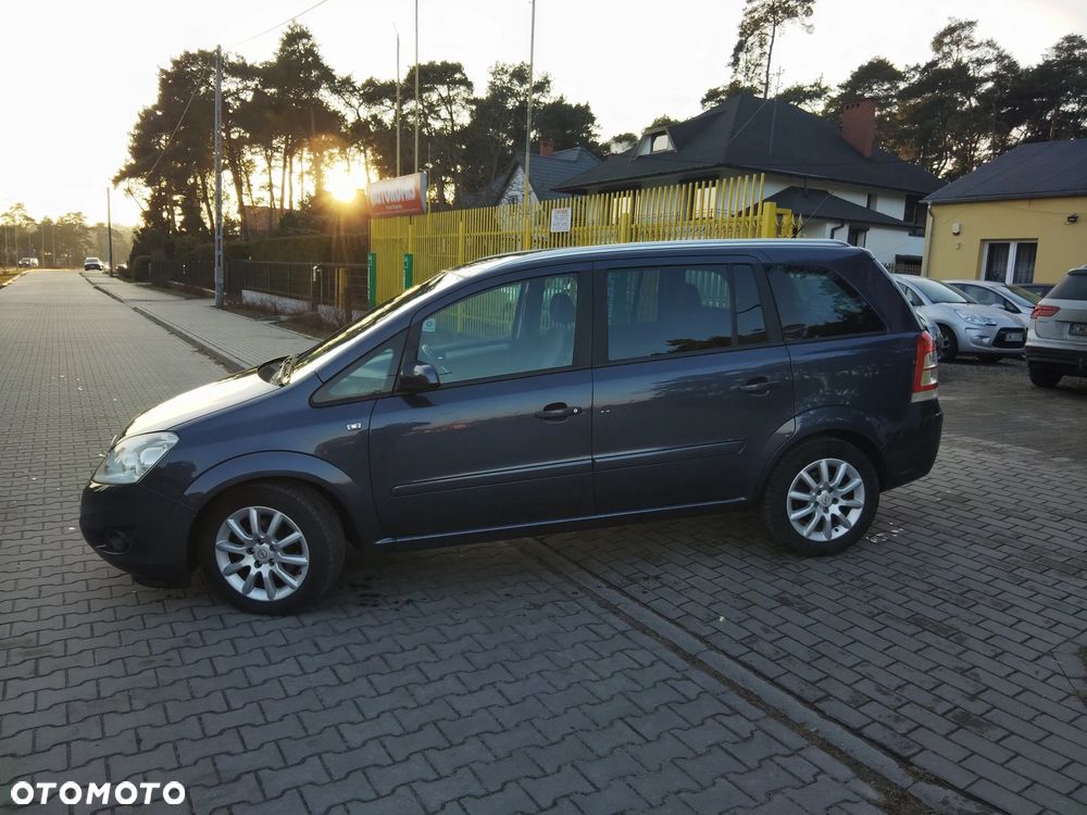 Opel Zafira 1.8 Enjoy - 9