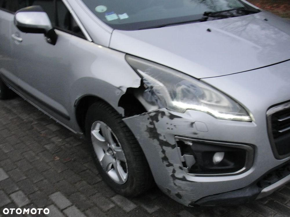 Peugeot 3008 HDi 150 Allure - 19