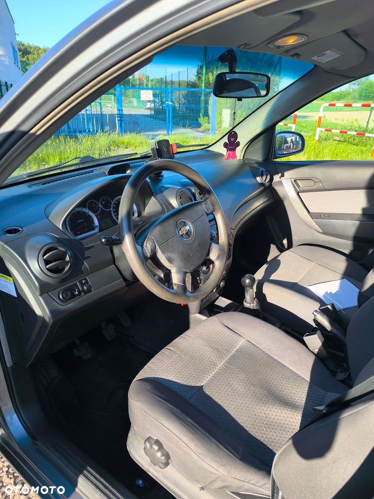 Chevrolet Aveo - 7