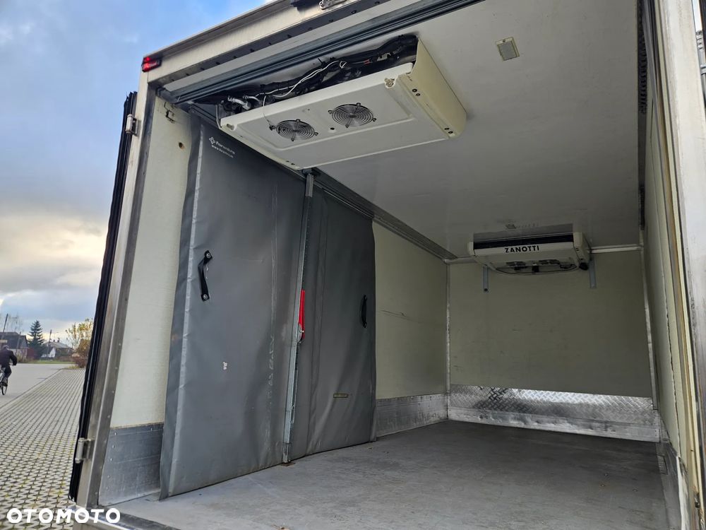 Iveco Daily 50-150 Chłodnia/ Mroźnia Dwie Komory, Wejście 400V, Winda 1000 kg. - 16