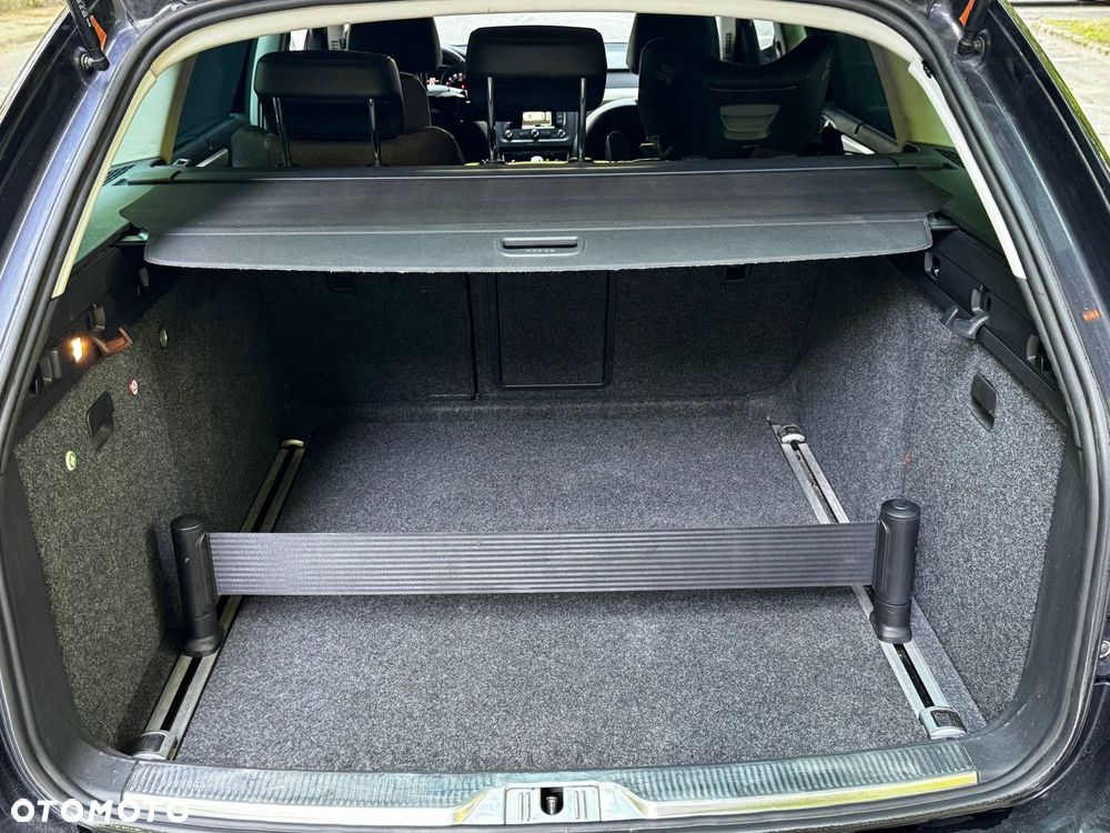 Toyota RAV4 - 23