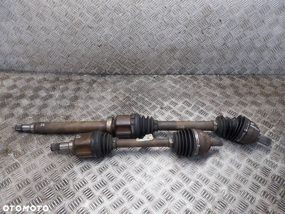PÓŁOŚ LEWY PRZÓD + PRAWY PRZÓD FORD MONDEO MK4 2.0 16V MANUAL - 1