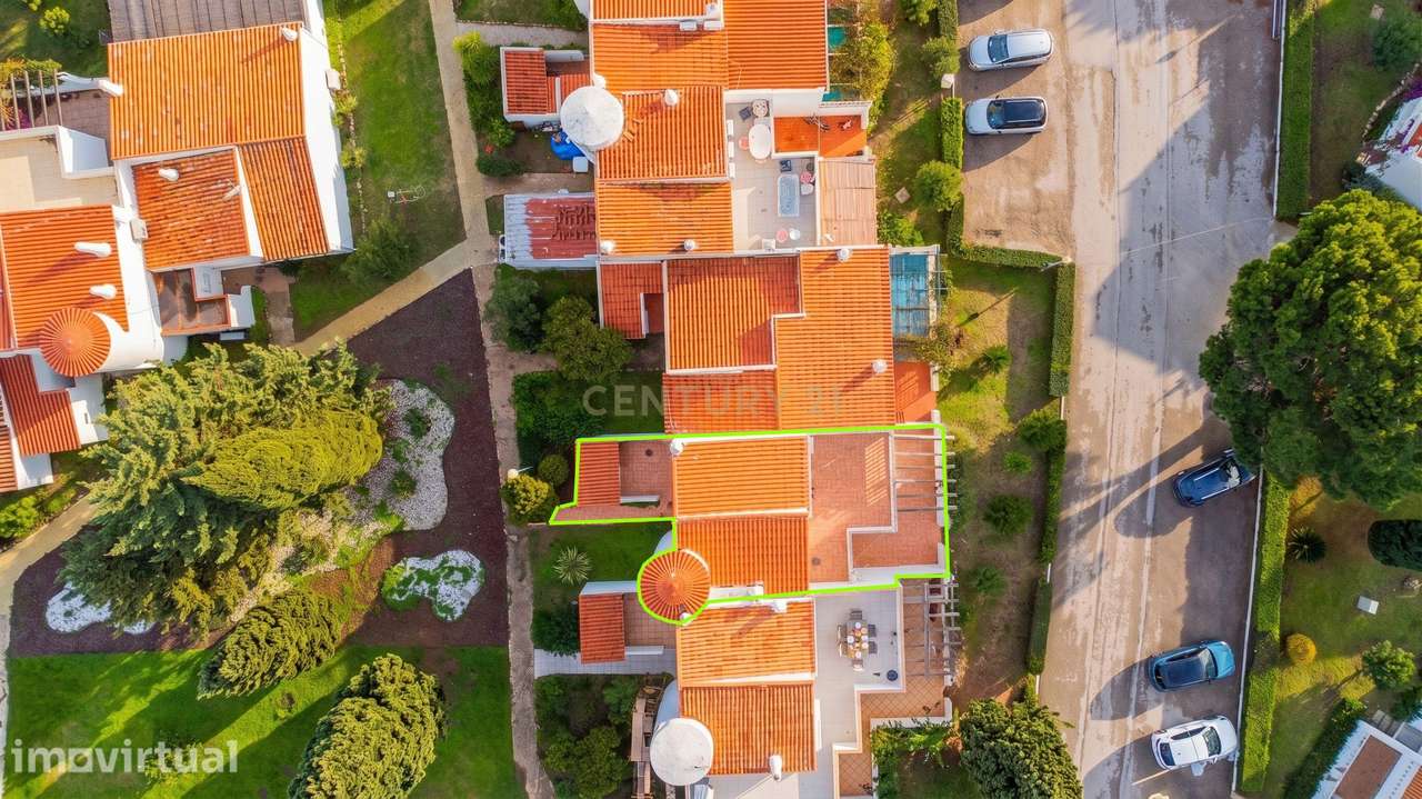 Moradia T3 em Renovação no Exclusivo Aldeamento Vila Senhora da Rocha - Grande imagem: 3/19