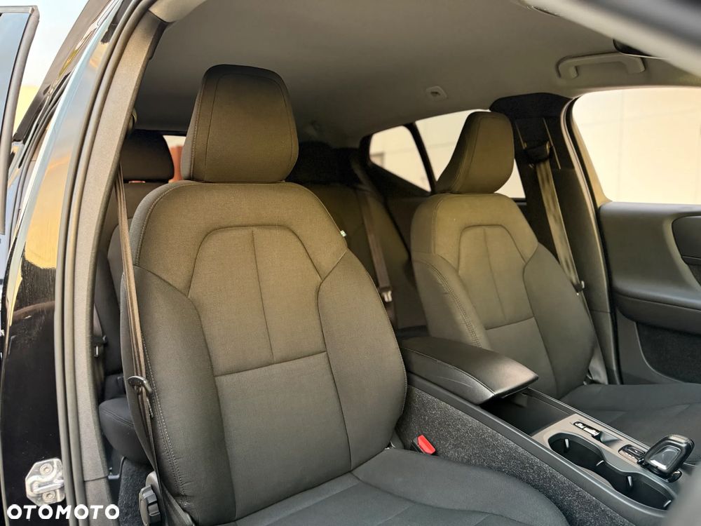 Volvo XC 40 T3 Momentum - 13
