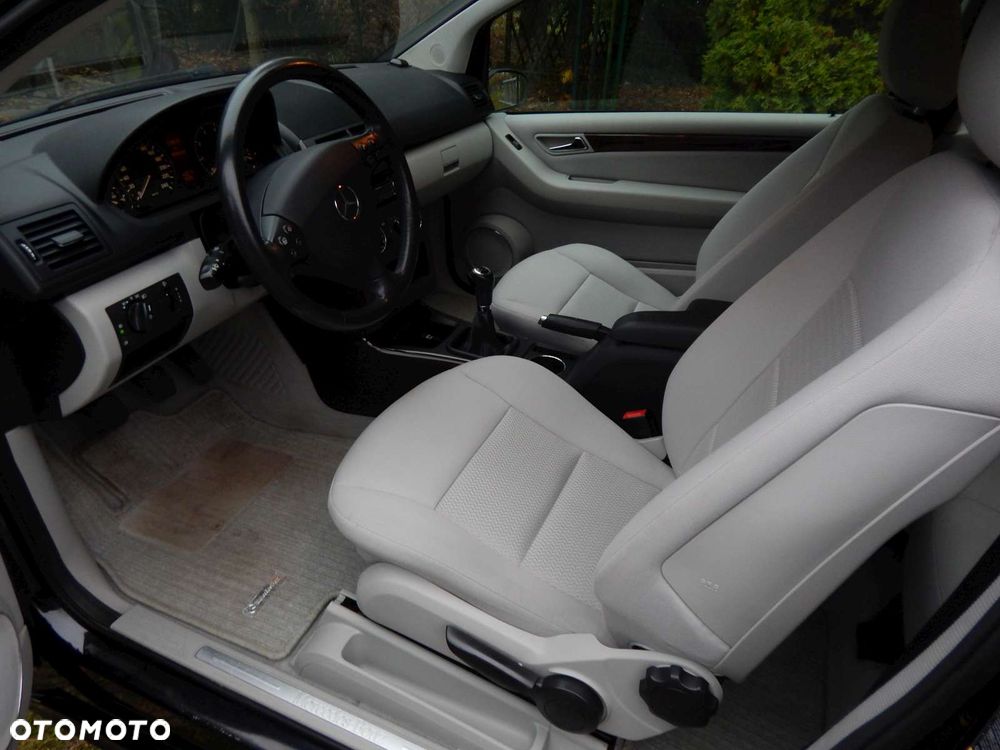 Mercedes-Benz Klasa A 150 Elegance First - 18