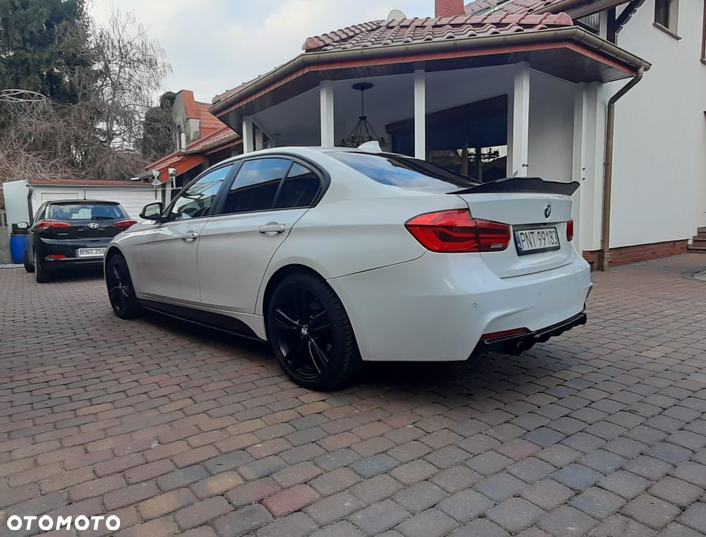 BMW Seria 3 328i xDrive - 6