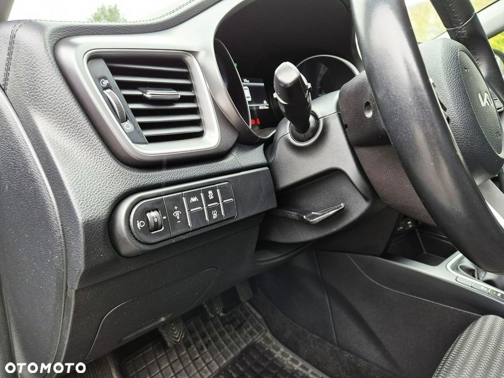 Kia Ceed 1.5 T-GDI M DCT - 17