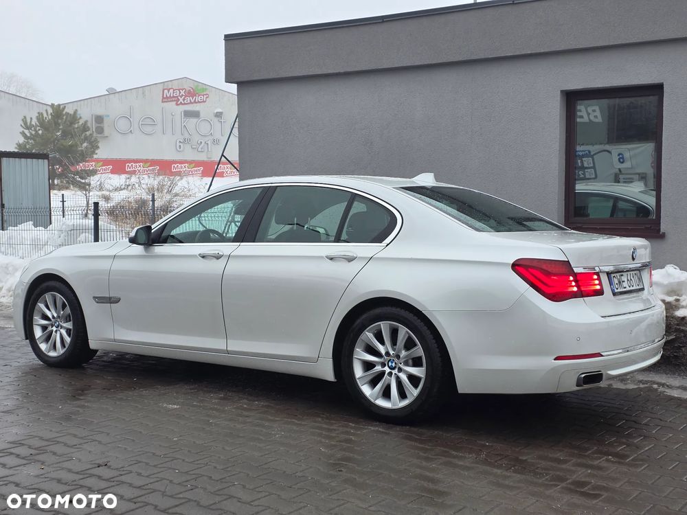 BMW Seria 7 740d xDrive - 4