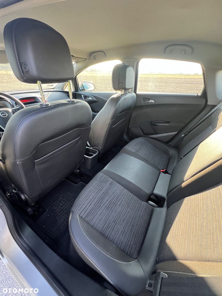 Opel Astra IV 1.6 CDTI Cosmo - 7