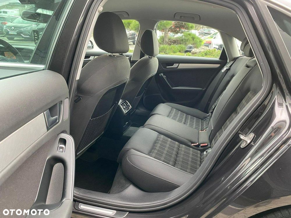 Audi A4 Limousine - 10