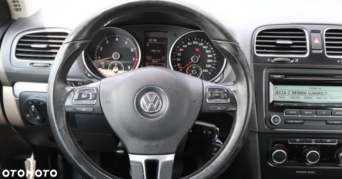 Volkswagen Golf - 18