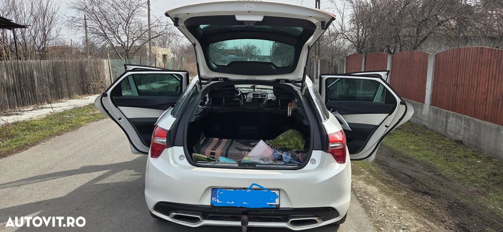 Citroën DS5 HDi 165 Aut. SportChic - 8