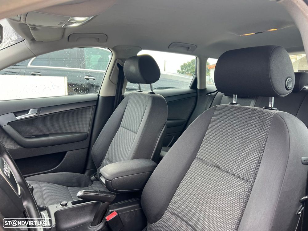 Audi A3 Sportback 1.9 TDi Advance - 4