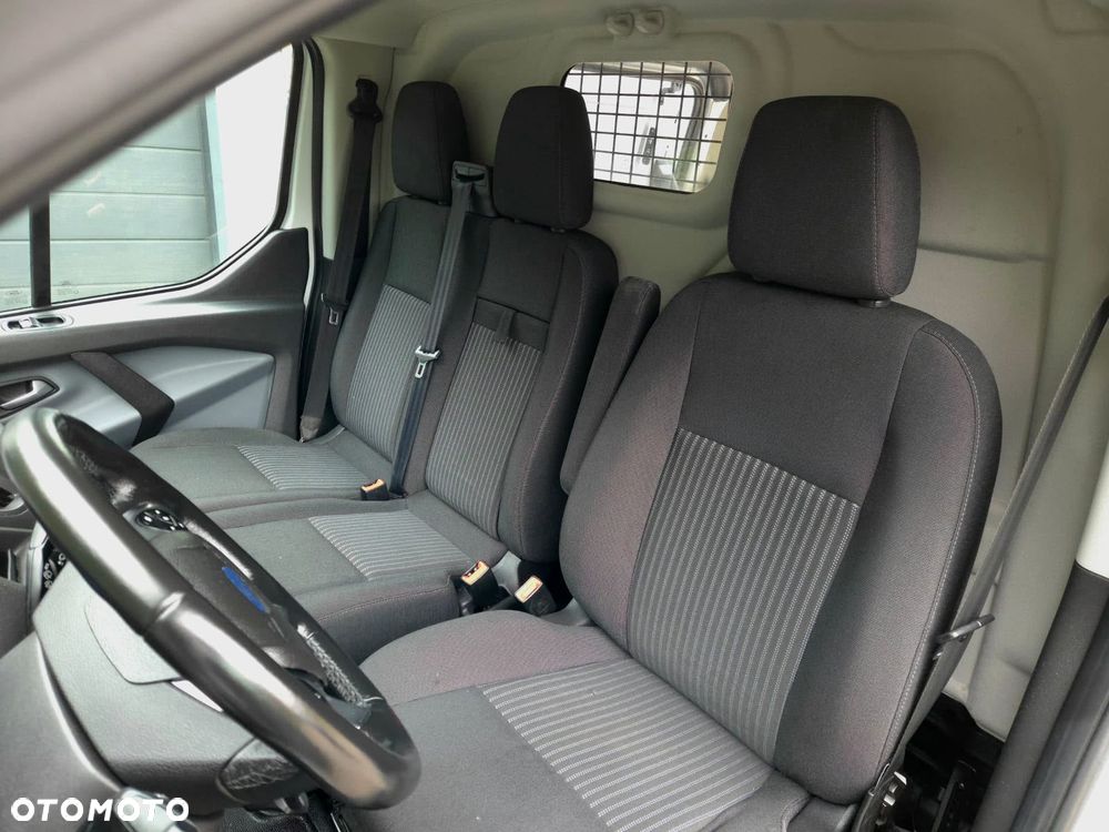 Ford Transit Custom - 36