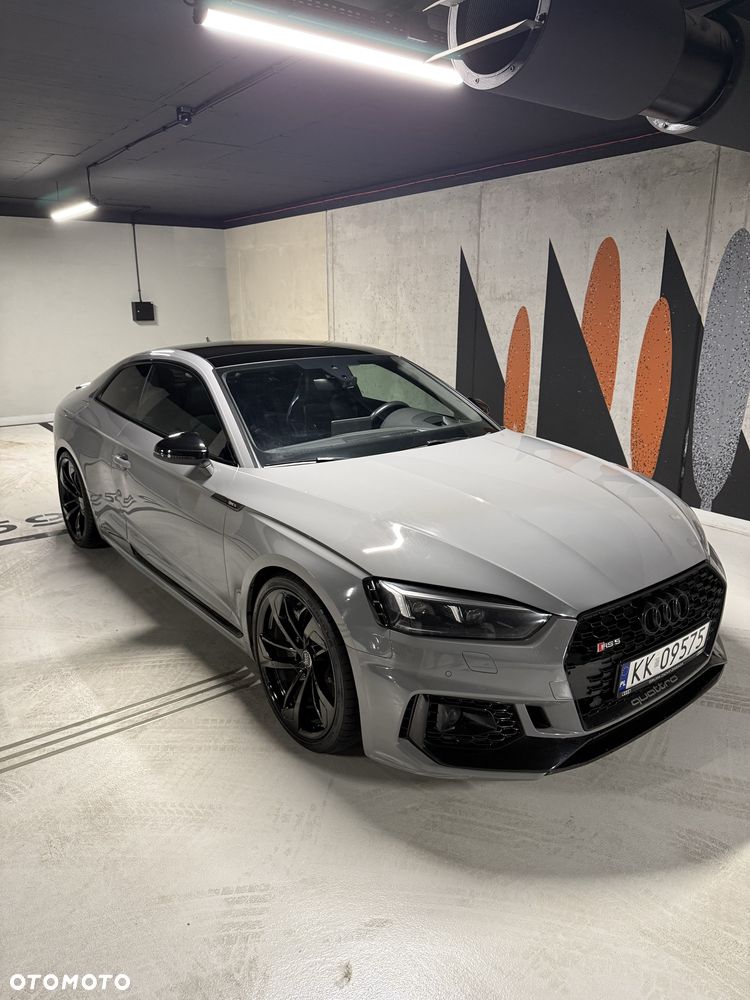 Audi RS5 Coupé - 2