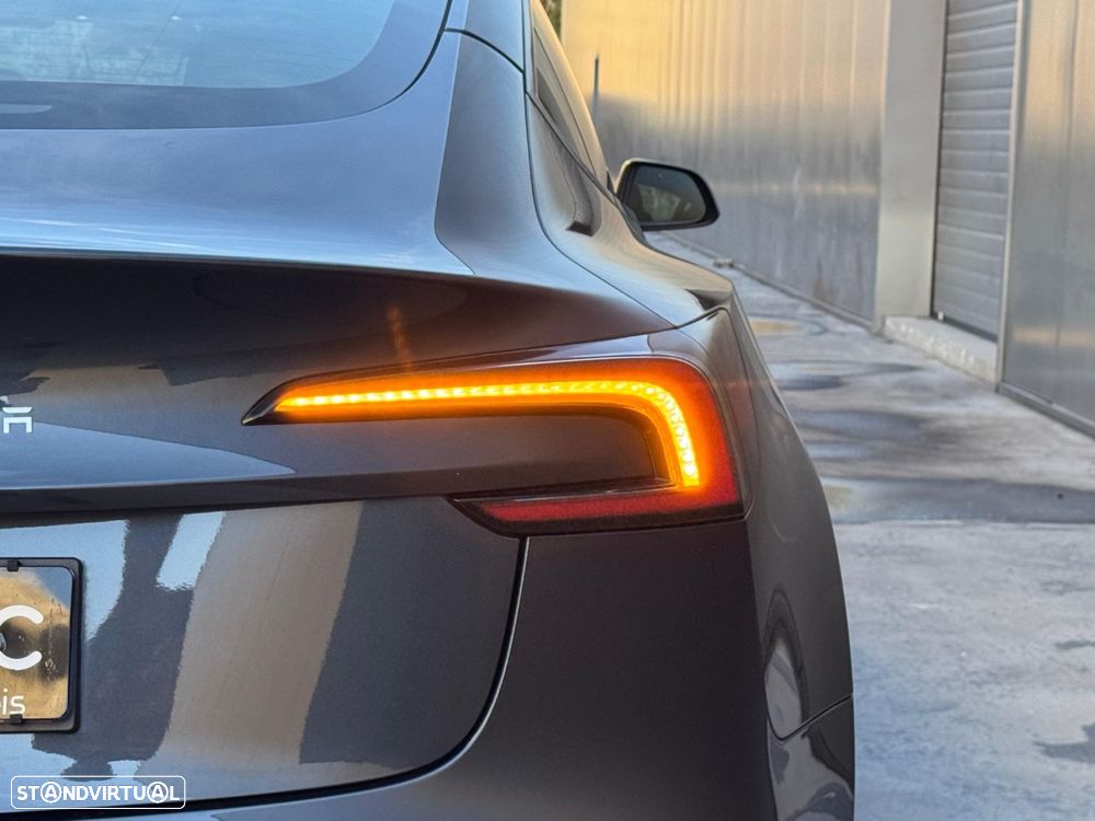 Tesla Model 3 2023 photo 5