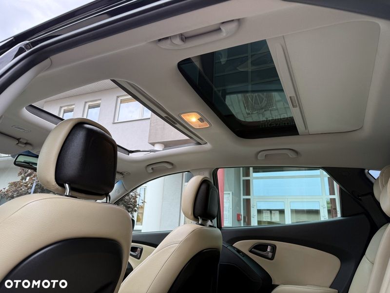 Hyundai ix35 1.6 2WD Fifa World Cup Edition - 10